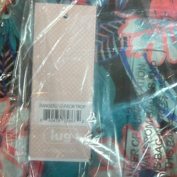 Lug Ranger 2 Crossbody Bag in Resort Tropics NWT - Picture 6 of 7